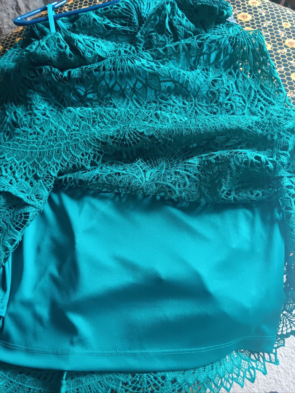 Guess Emerald Green Lace Midi Dress NWT Size 6 Wedding Guest Cocktail Party - Picture 7 of 7